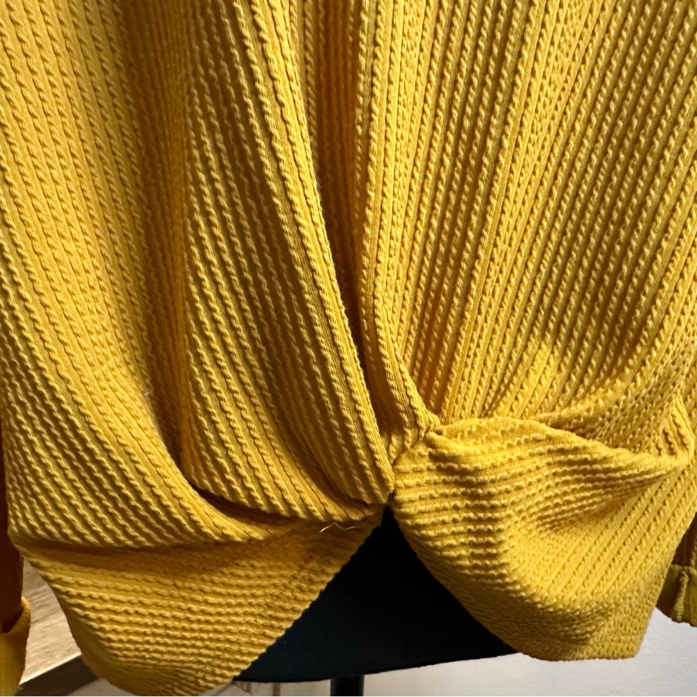 Set The Stage Ribbed Pullover - XL - Picture 2 of 10